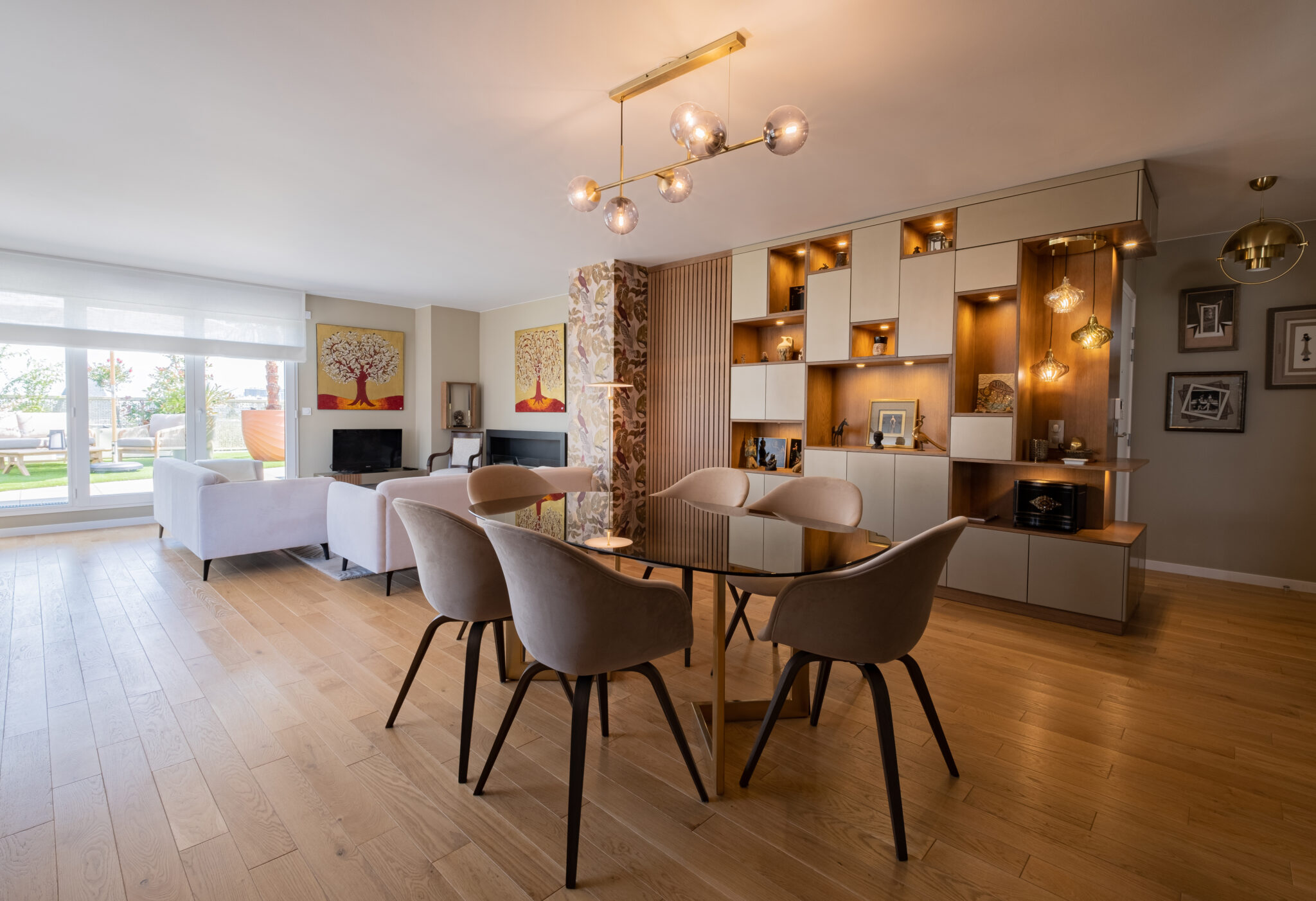 Réalisations d’aménagement intérieur et décoration de pièces à vivre